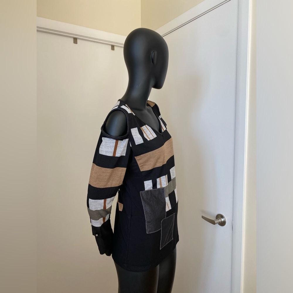 Patched Shoulder Cut-out Top - Picture 5 of 6